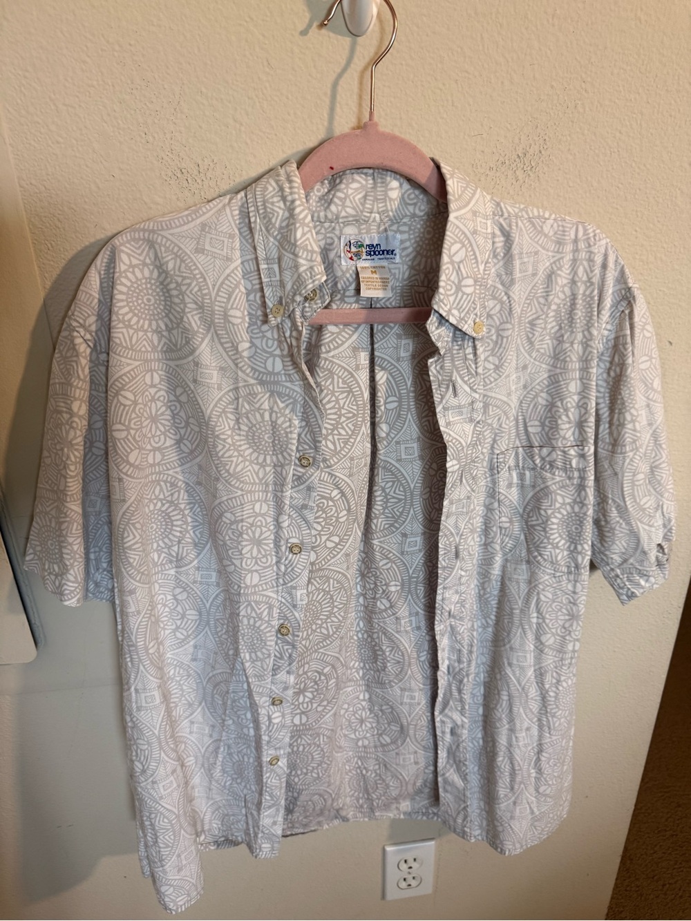 Reyn Spooner Hawaiian Button Up Shirt Men’s Medium Gray White Aloha Print